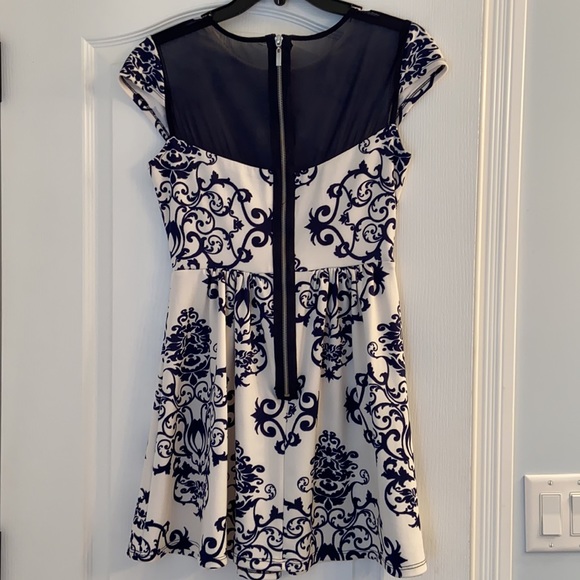 Navy & White Dress - Picture 4 of 6